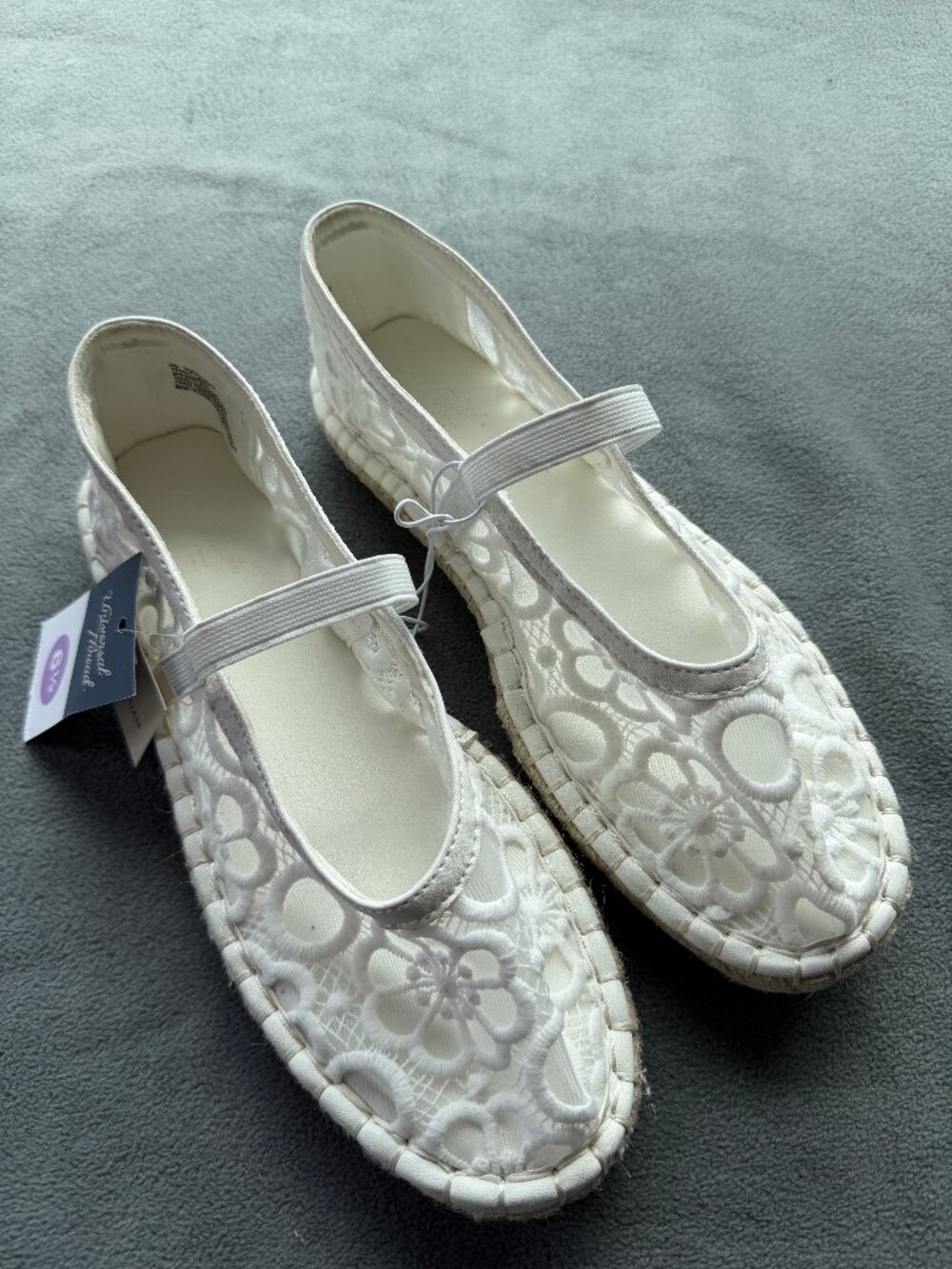 Celia Floral Lace Mary Jane Espadrille Flat Memory Foam Insole -Universal Thread - Picture 5 of 9
